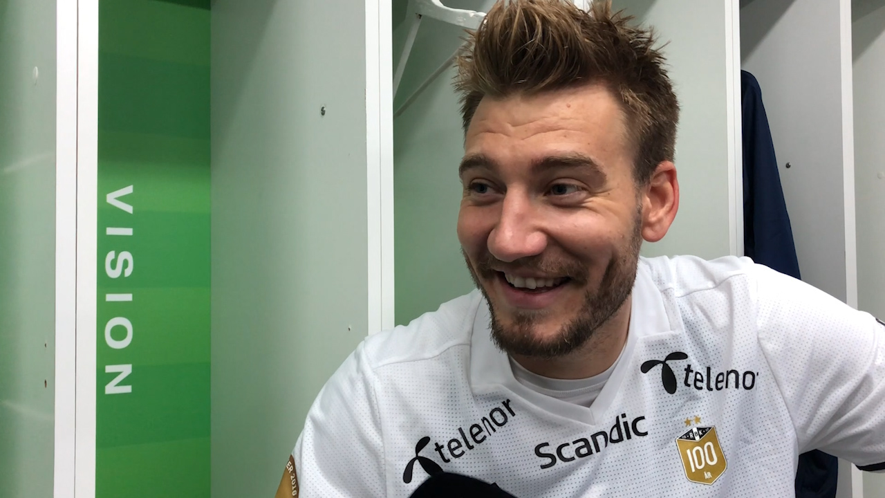 – Jeg lovet Samuel å chippe